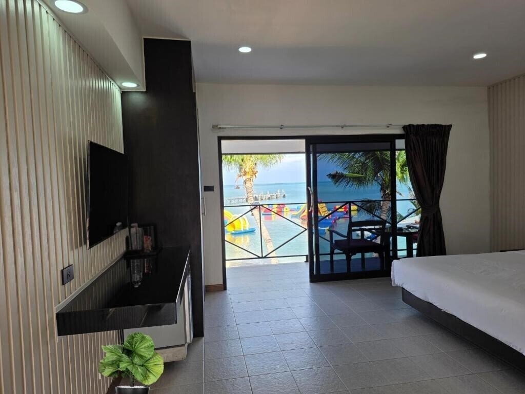 Картинка Samui Pier Beach Front Resort 3*