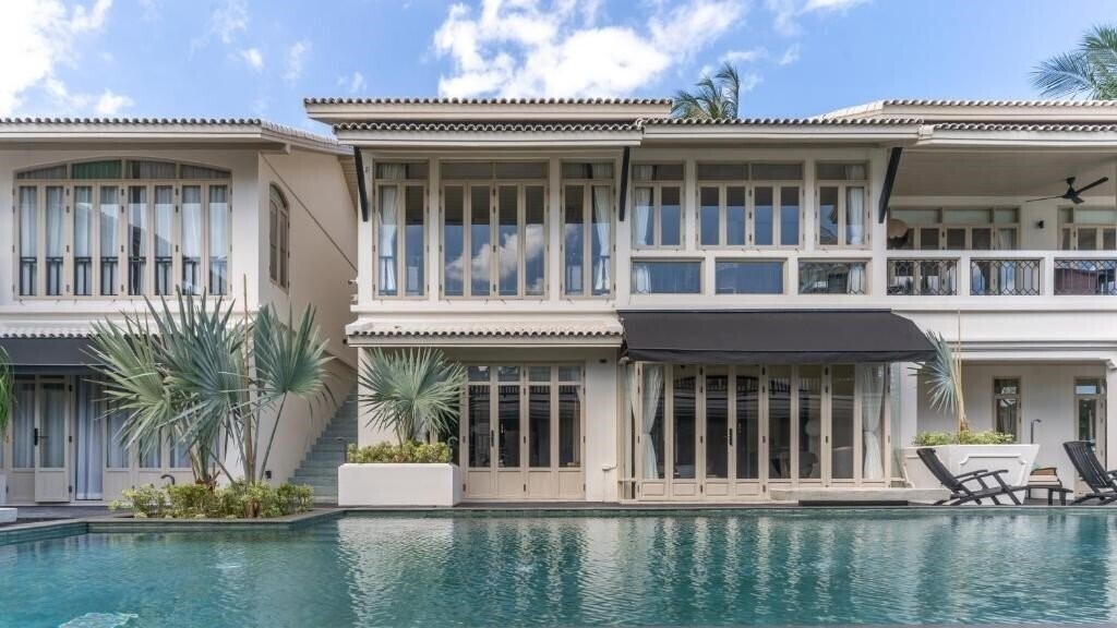 Отель B House Samui 4*