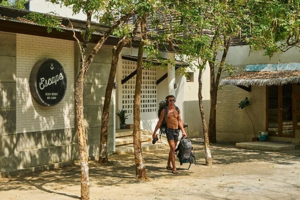 Изображение Escape Beach Resort 3*