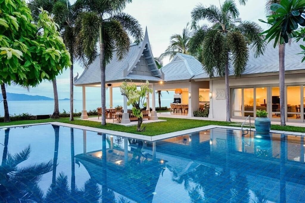 Отель Miskawaan Luxury Beachfront Villa 5*
