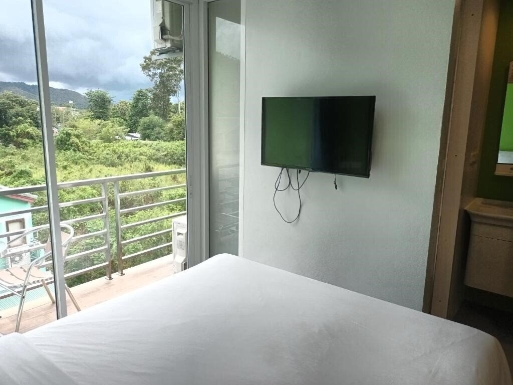 Изображение Cheeky Monkey'S Koh Samui Hostel 3*