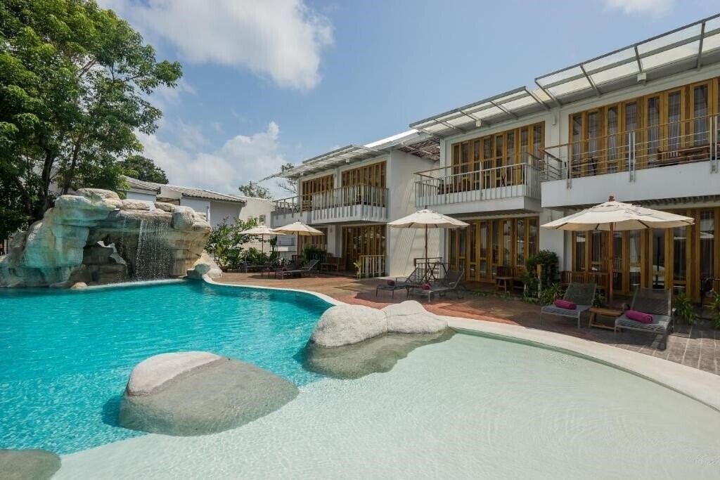 Фотографія White Sand Samui Resort 4*