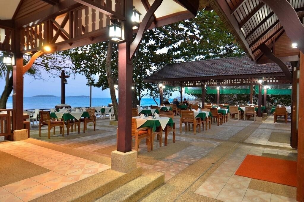 Изображение First Bungalow 3*