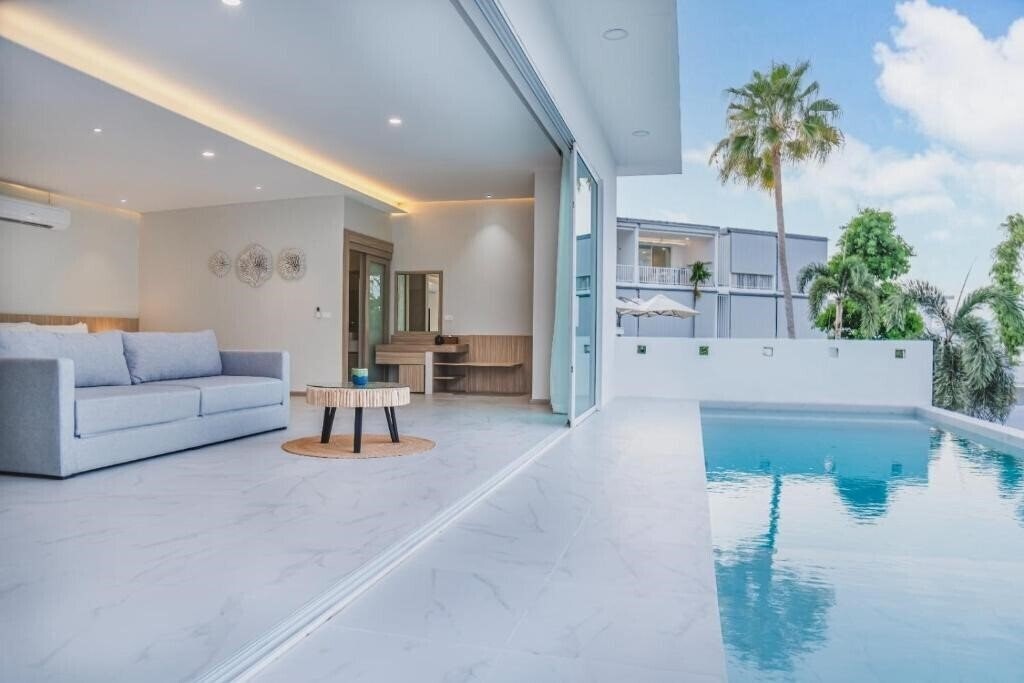 Картинка Replay Pool Villa 4*