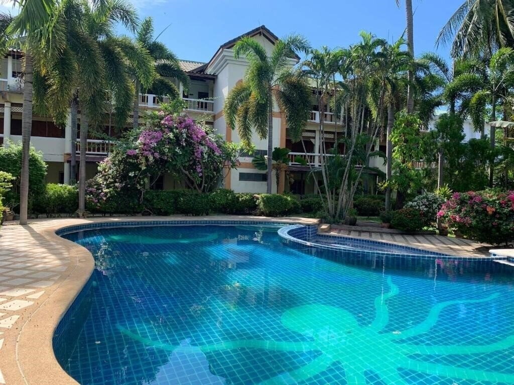 Фотографія Rattana Guesthouse & Bungalow 2*