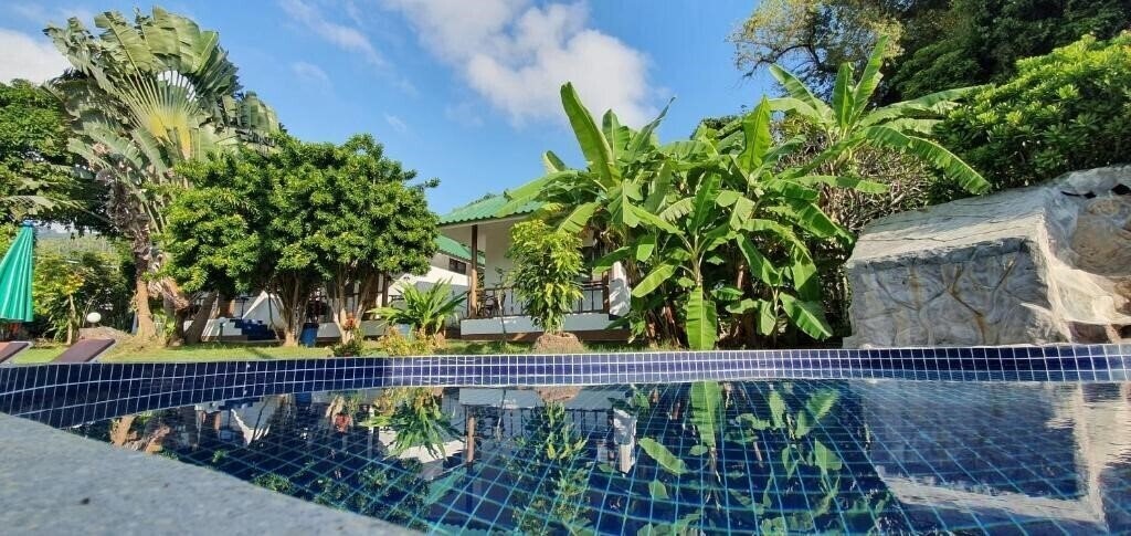 Отель Green Canyon Hip & Cheap Resort 1*