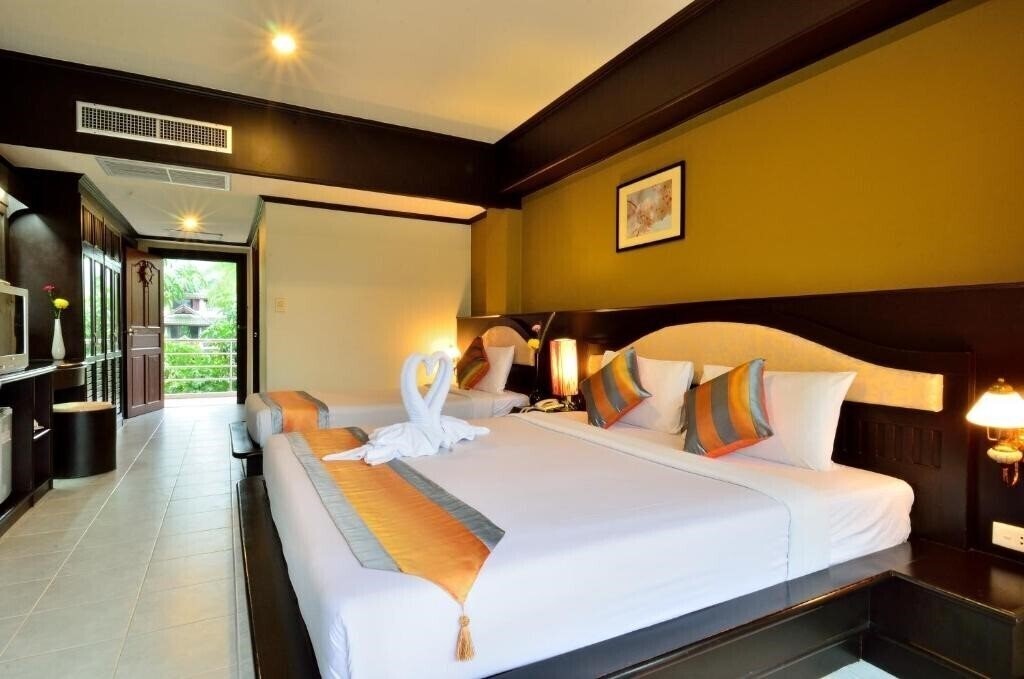 Фото First House 3*
