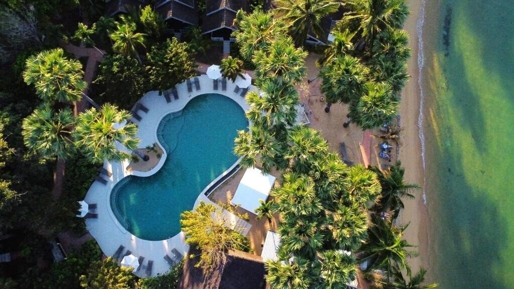 Отель Paradise Beach Resort Koh Samui 4*