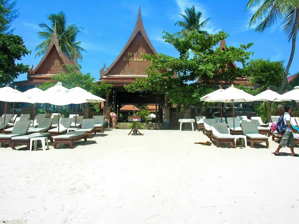 Отель White House Beach Resort 4*