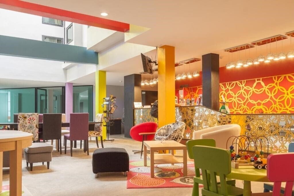 Готель Behind The Scene Hotel Club Koh Samui 3*