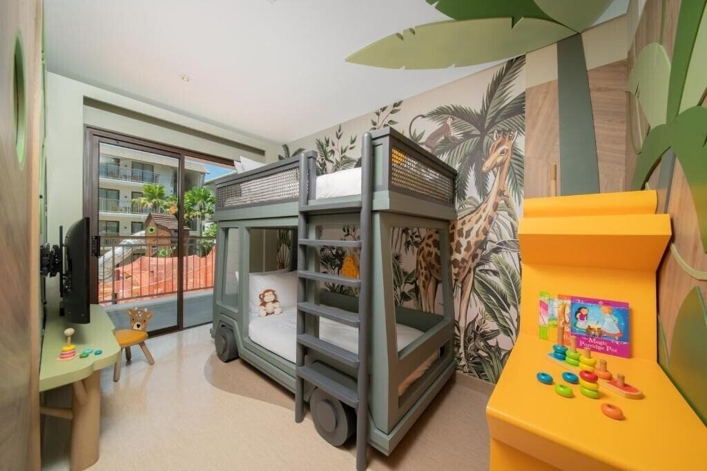 Картинка Holiday Inn Resort Samui Bophut Beach 4*