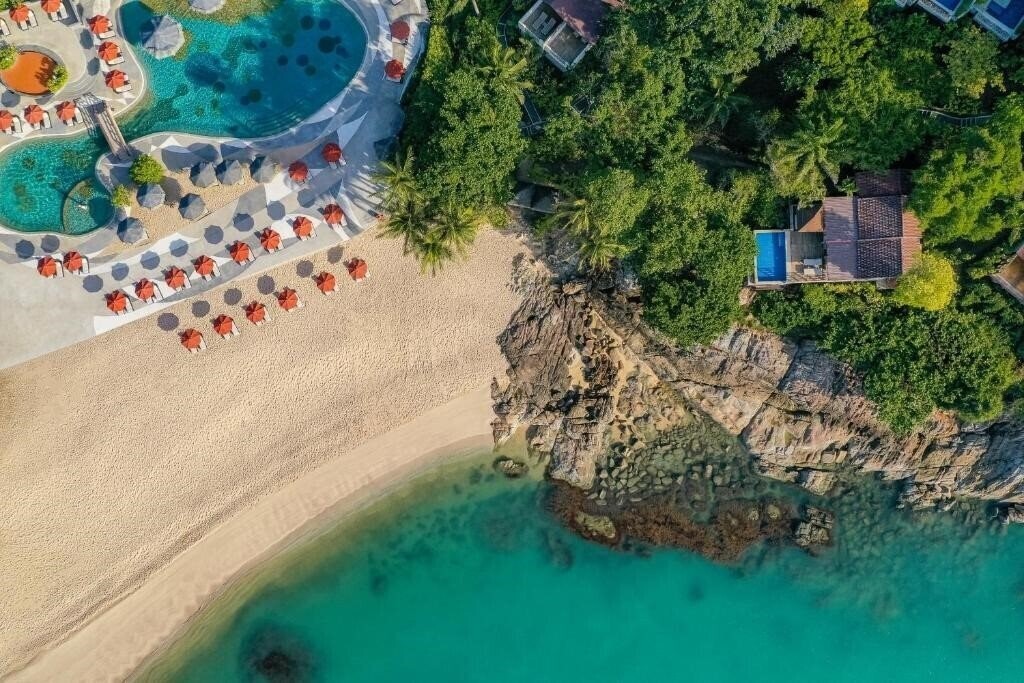 Готель Garrya Tongsai Bay Samui 5*