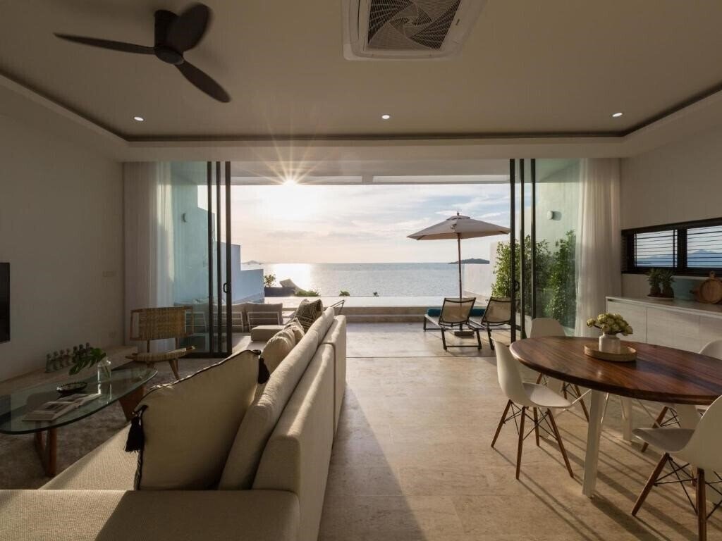 Отель Skye Beach Hotel 4*