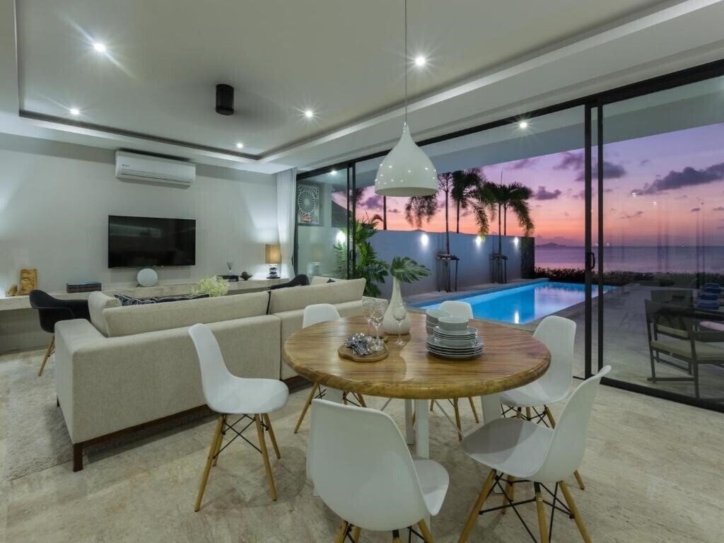 Фотография Skye Beach Hotel 4*