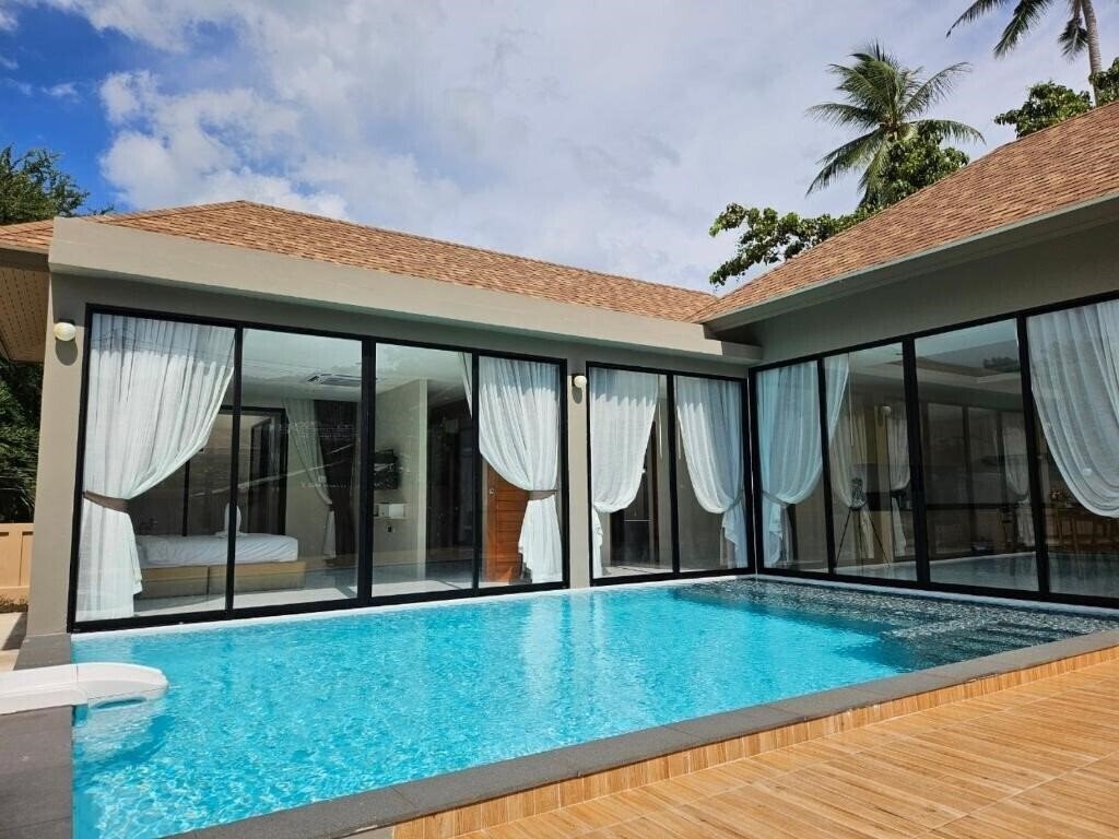 Готель Baan First Pool Villa 5*