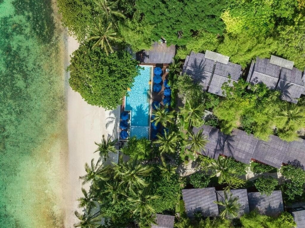 Отель Homm Chura Samui 4*