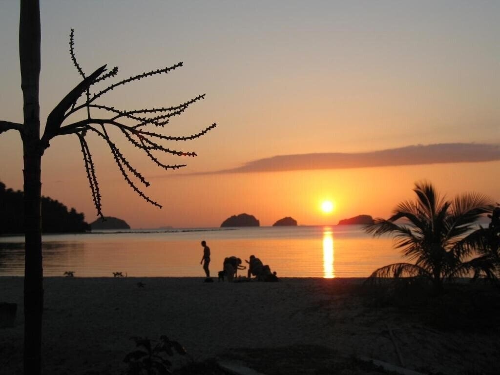Отель Phangka Paradise Resort 3*