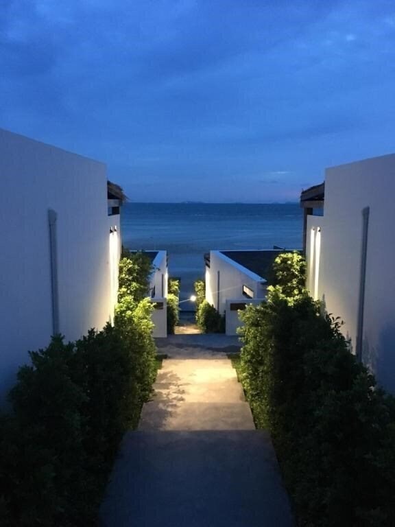 Фото The Humble Villas 3*