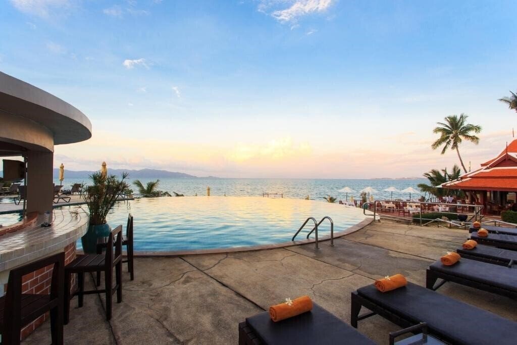 Картинка Samui Buri Beach Resort & SPA 4*