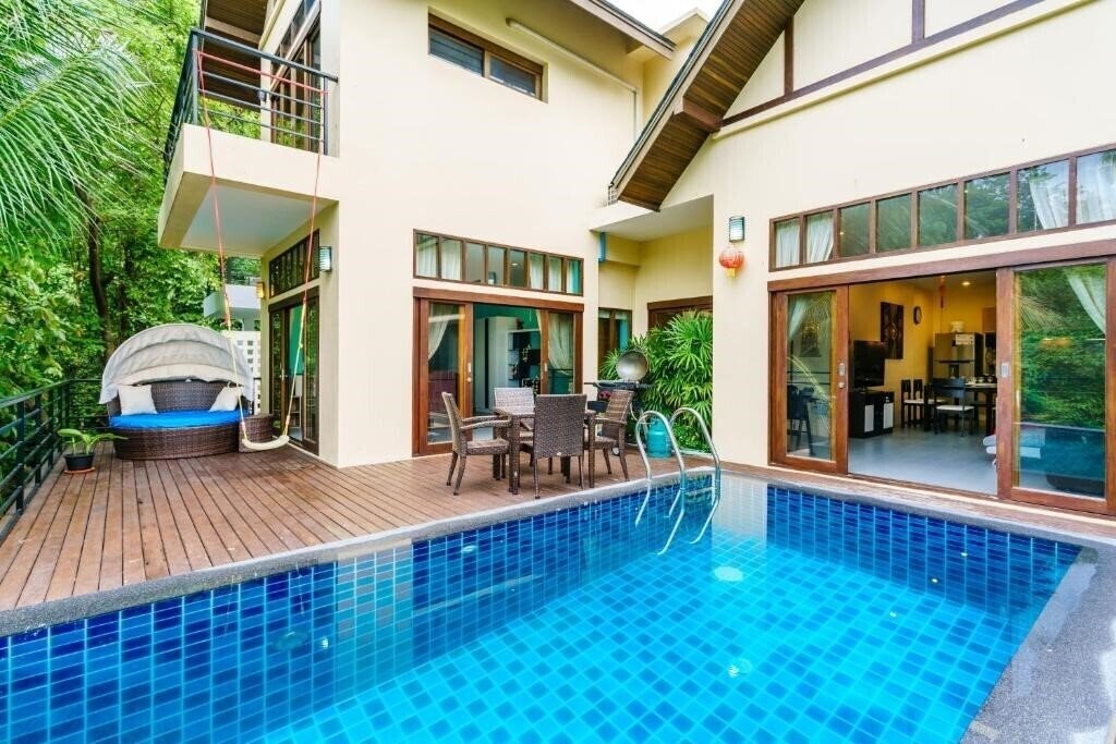 Готель Chaweng Noi Pool Villa 4*