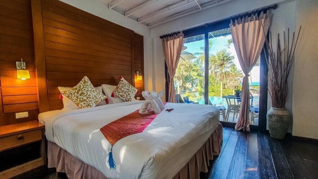 Фото The Sasitara Residence 3*