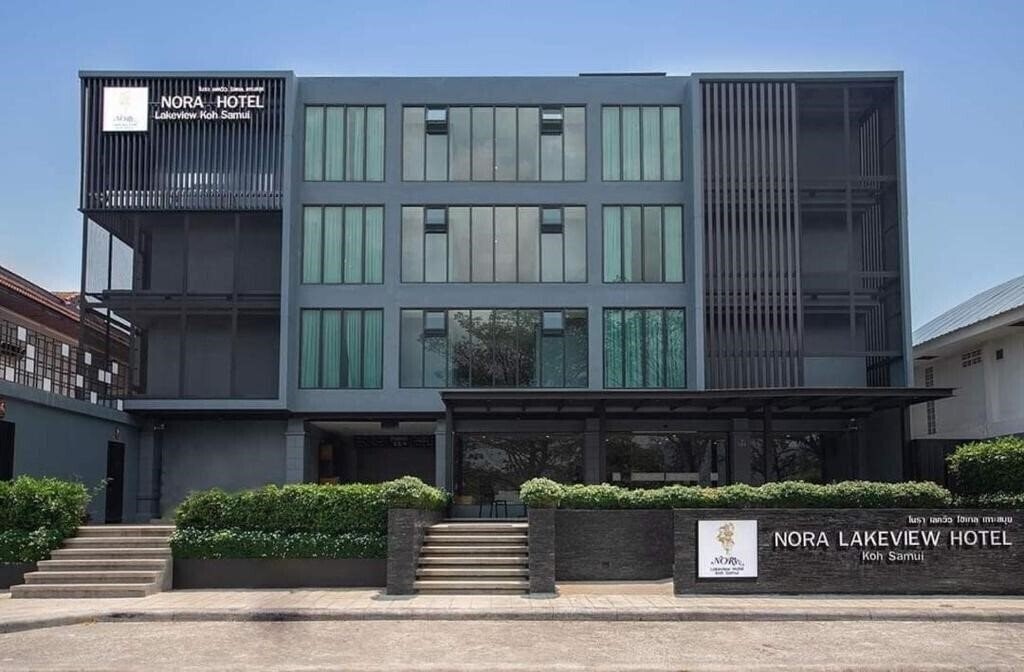 Готель Nora Lakeview 3*