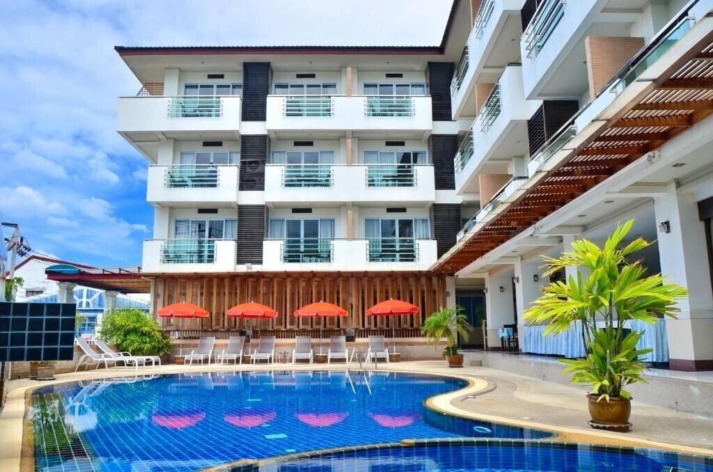 Отель First Residence 3*