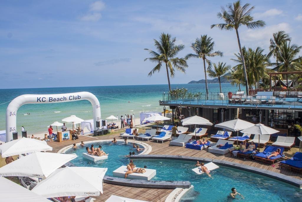 Готель KC Beach Club & Pool Villas 4*