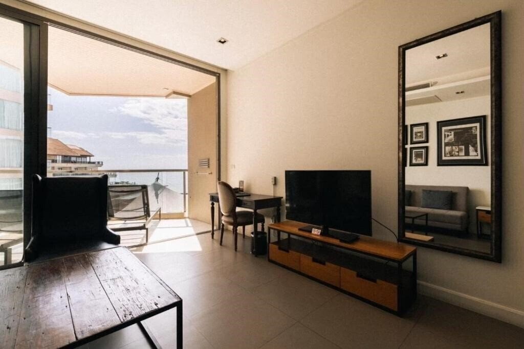 Фото Modus Pattaya Resort (ex. Centara Grand Modus Resort Pattaya) 4*