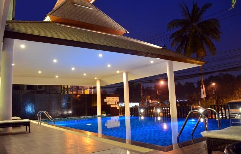 Готель Tevan Jomtien Hotel 3*