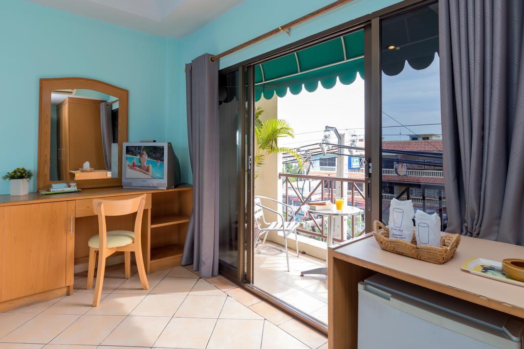 Фото Seven Oaks Inn 2*