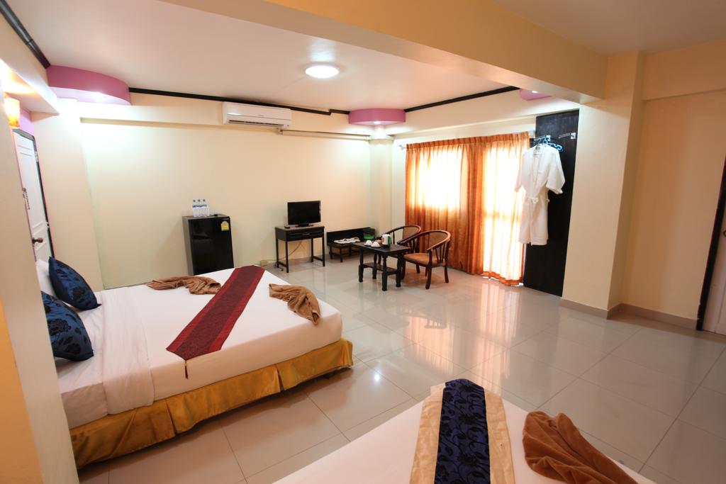 Готель Home Pattaya (ex. Monaa'S Place) 3*