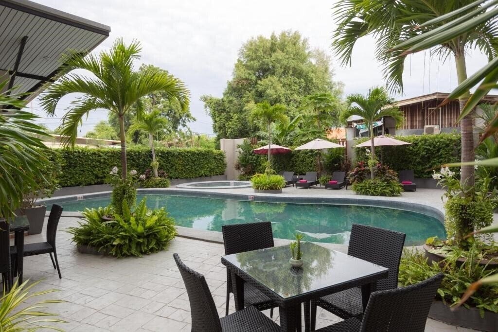 Фотографія Golden Tulip Essential Pattaya 3*