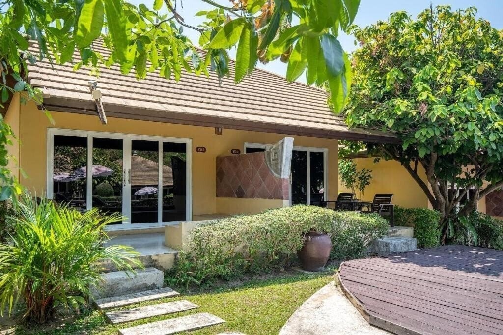 Картинка East Sea Resort Paradise 3*