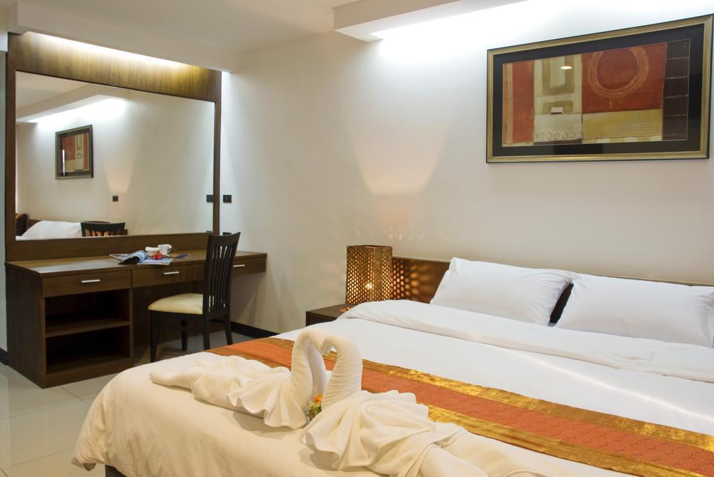 Отель Baywalk Residence Pattaya 3*