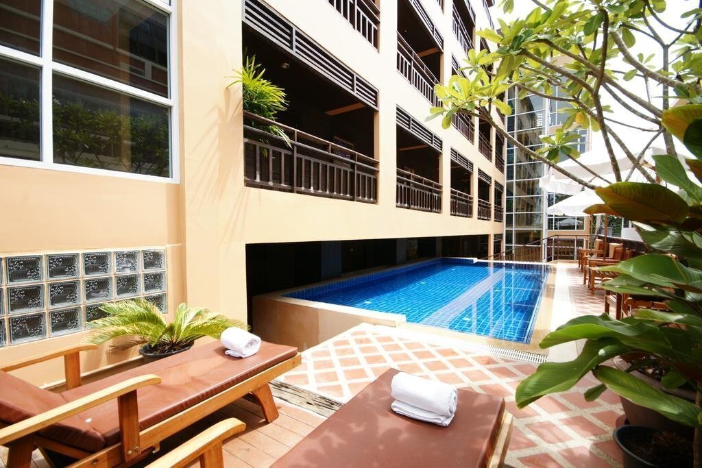 Готель Seaside Jomtien Beach 3*