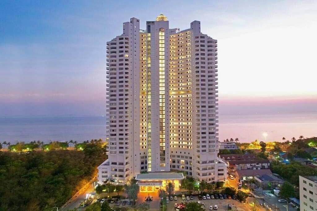 Готель D Varee Jomtien Beach Pattaya (ex. Furama Jomtien Beach) 4*
