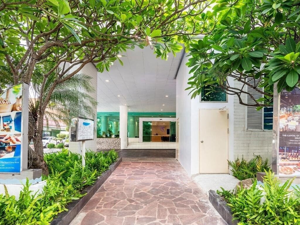Картинка A-One New Wing Hotel 4*