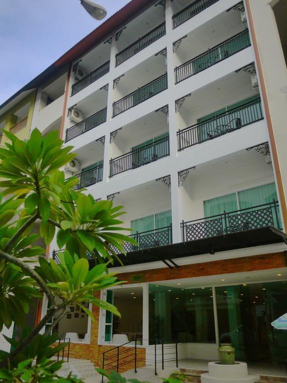 Фото Malee Jomtien Beach 3*