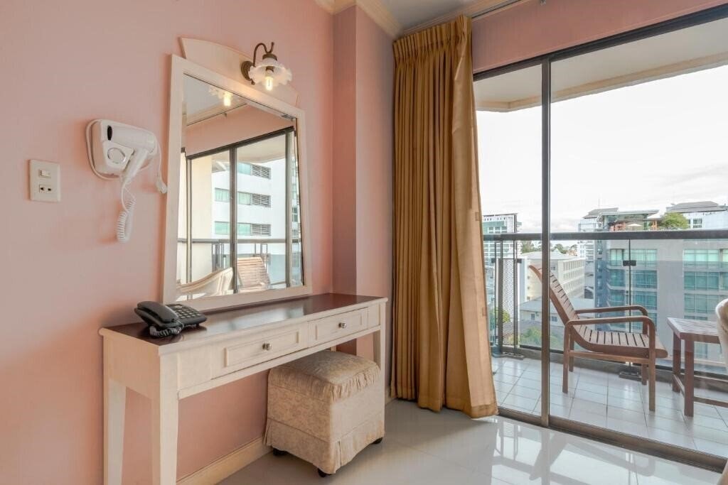 Фотографія Mike Beach Resort 3*