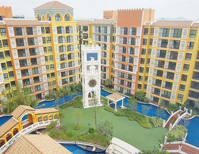 Отель The Symphony Suites Pattaya Hotel 4*