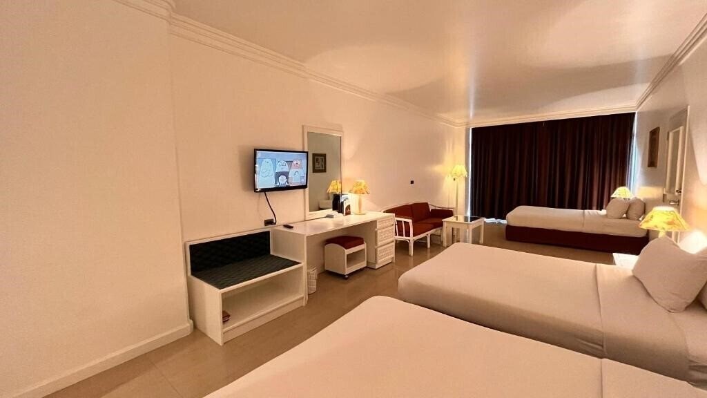 Фотографія Ambassador City Jomtien Ocean Wing 4*