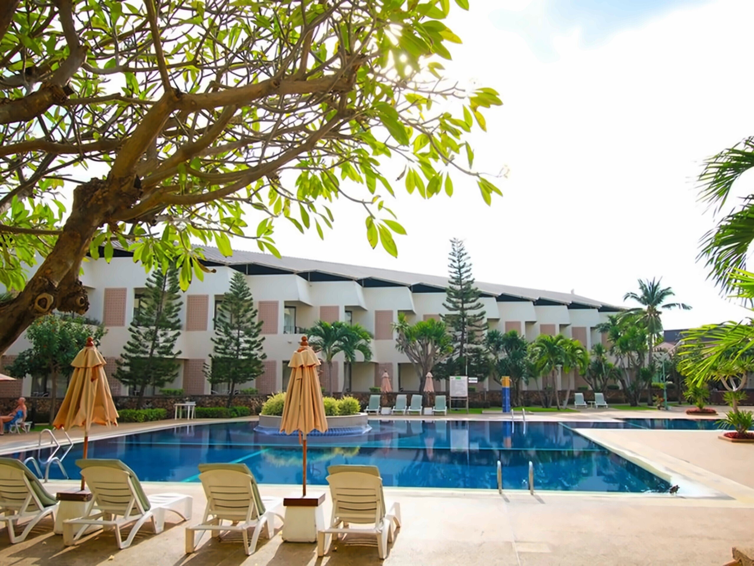 Фото Tropicana Pattaya 3*