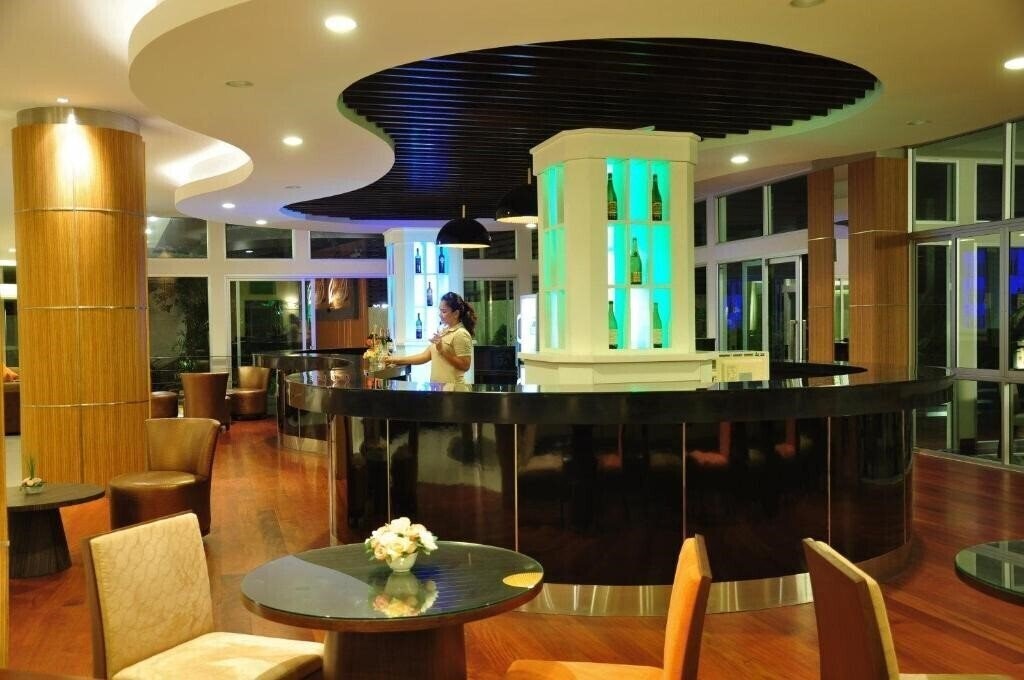 Фотографія August Suites 3*