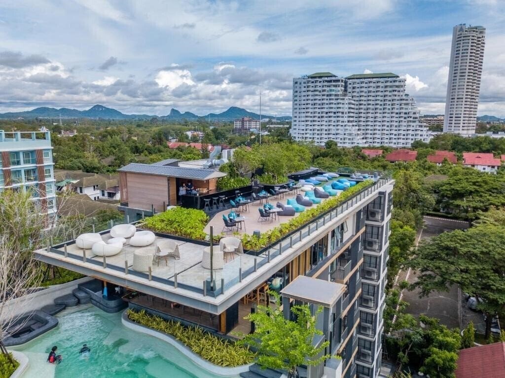 Фотографія X2 Vibe Pattaya Seaphere Residence 4*