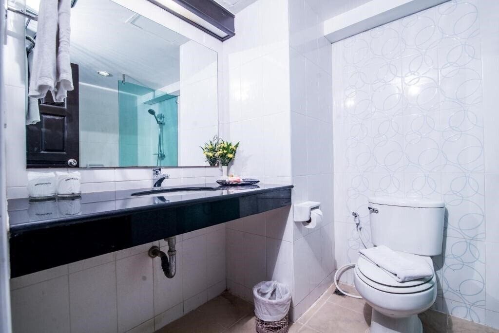 Картинка Sea Breeze Jomtien Resort 3*