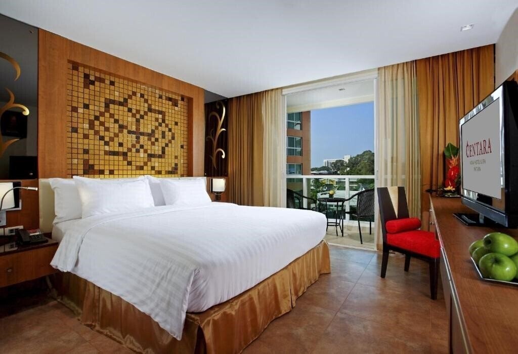 Фото Centara Nova Hotel & Spa 4*
