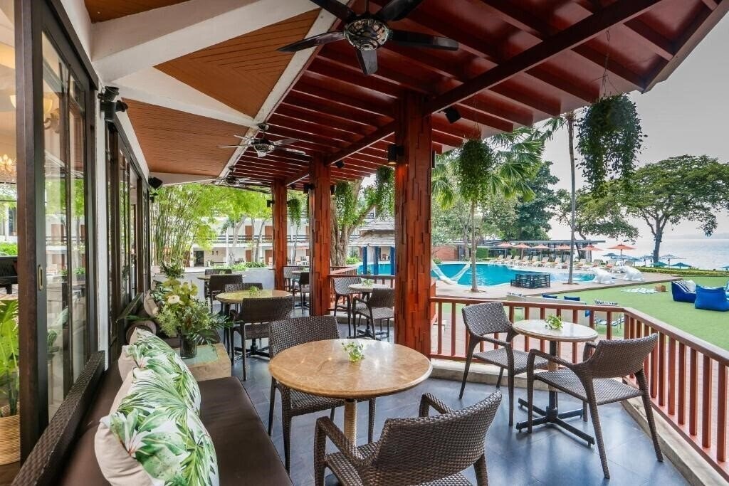 Картинка Cosy Beach Hotel Ocean Wing 4*