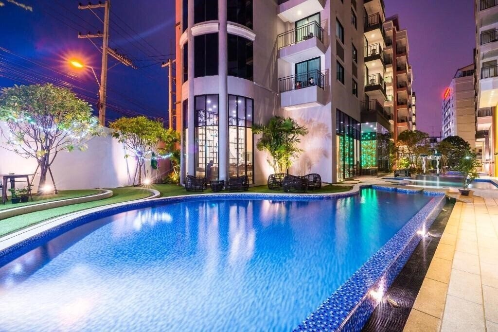 Отель Citrus Grande Hotel Pattaya 5*