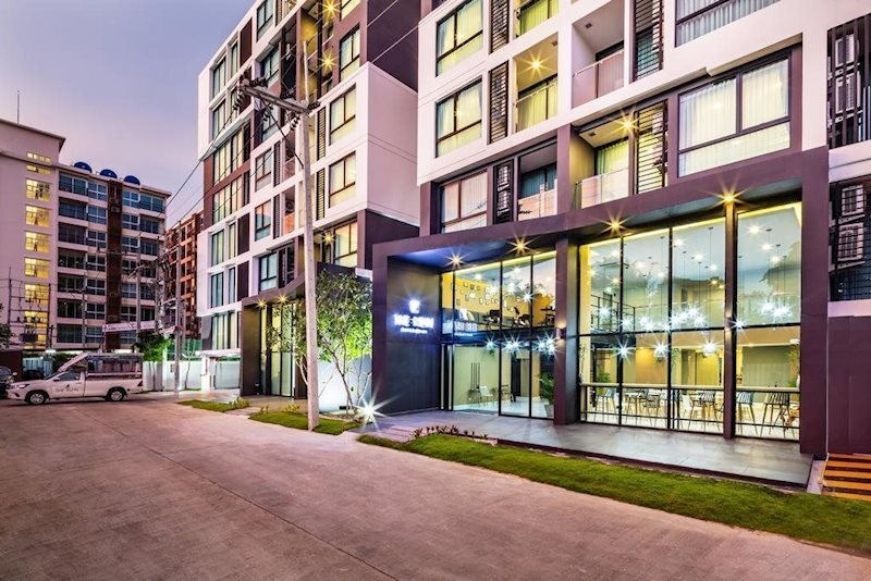 Готель The Rizin Hotel & Residences 4*